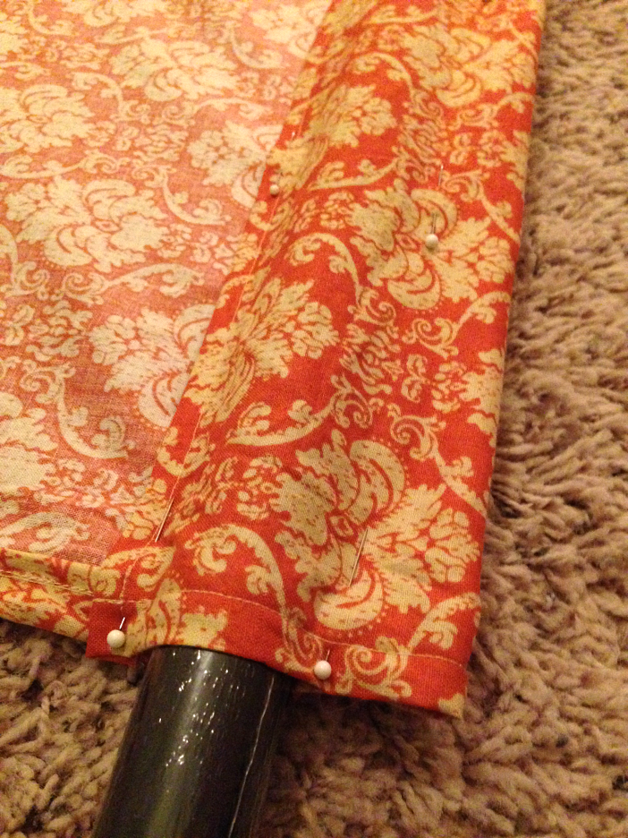 diy curtains - testing the size of the curtain rod slot 2