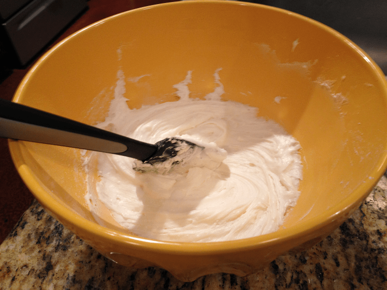 Buttercream Frosting - mixing