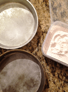 Cake Tip 2 - flour lined pans