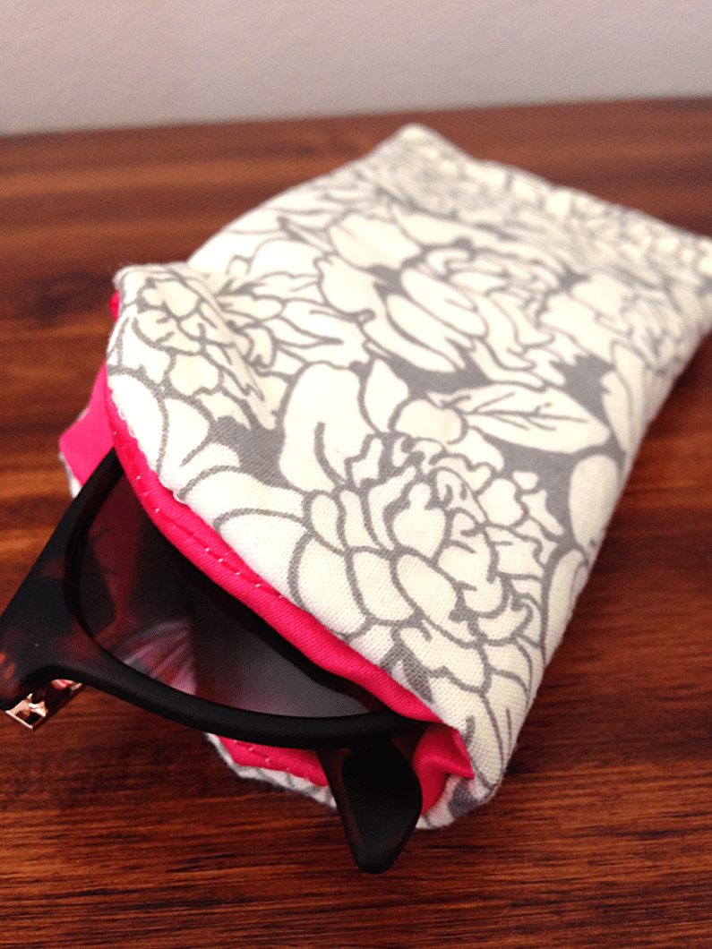 Bunny Baubles DIY Sunnies Sleeve 2