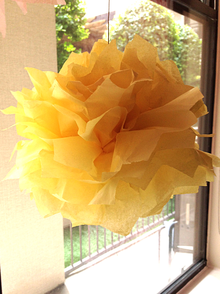 Magic Pom Poms Yellow