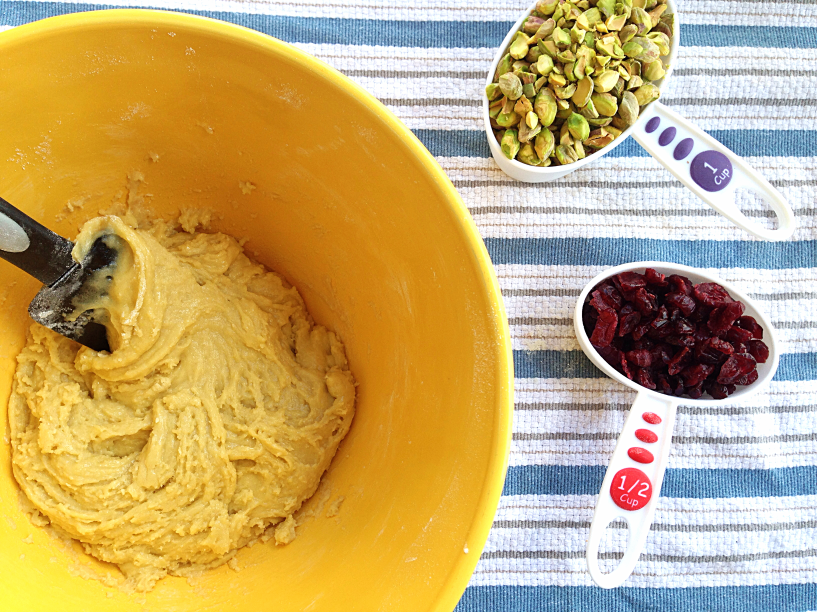 White Chocolate Dipped Cranberry Pistachio Biscotti by Bunny Baubles Blog 1