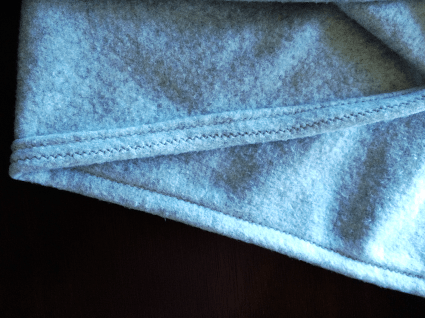 DIY Pom Pom Blanket by Bunny Baubles 3