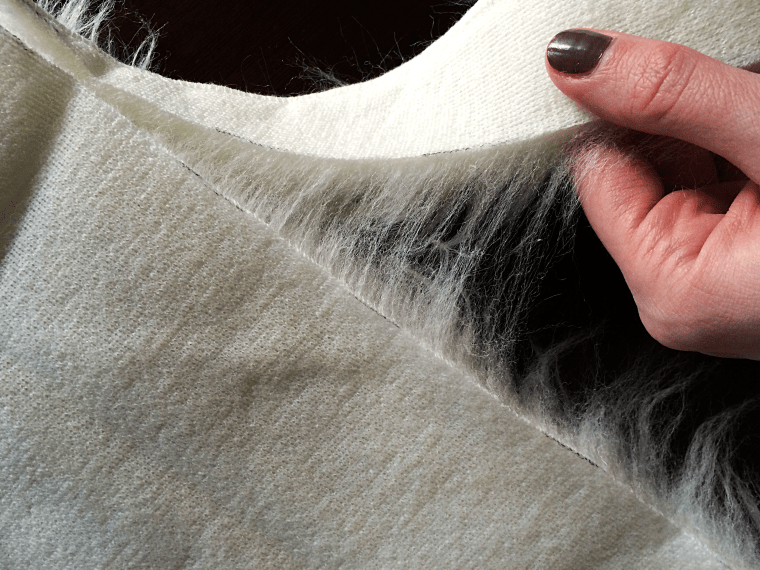 DIY Fur Pillow Case by Bunny Baubles 4