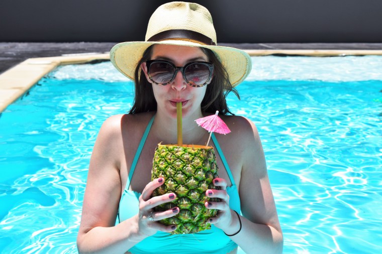 DIY Daiquiris in Pineapple Cups by Bunny Baubles 10