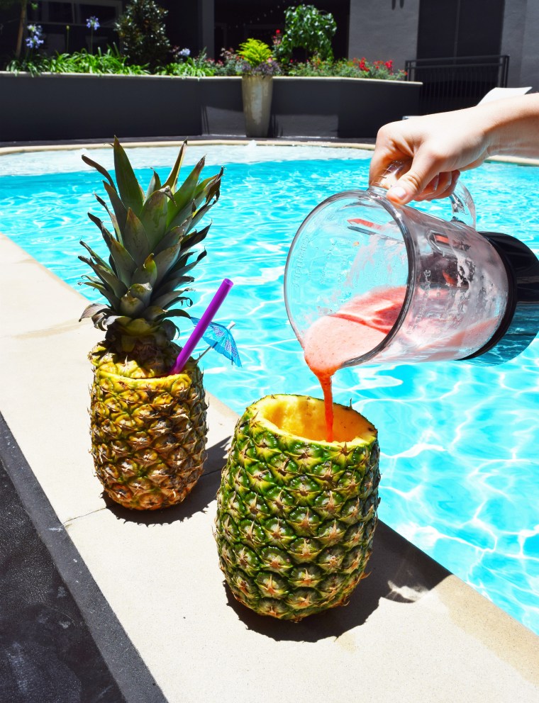 DIY Pineapple Cups with Daiquiri recipe