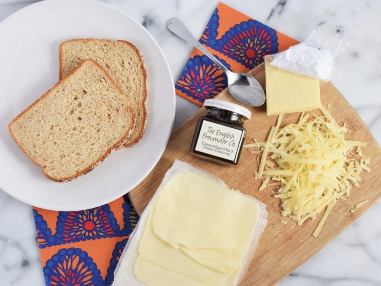 grilled-cheese-with-caramelized-onion-chutney-by-bunny-baubles-1