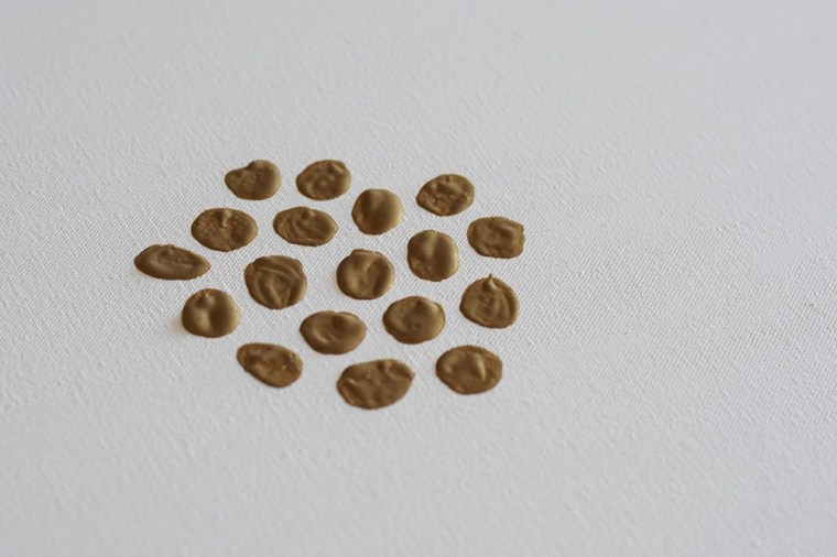 diy-gold-circle-painting-by-bunny-baubles-blog-4