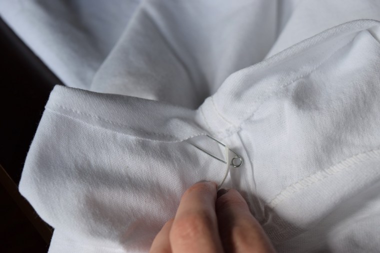 oktoberfest-dirndl-shirt-diy-by-bunny-baubles-2