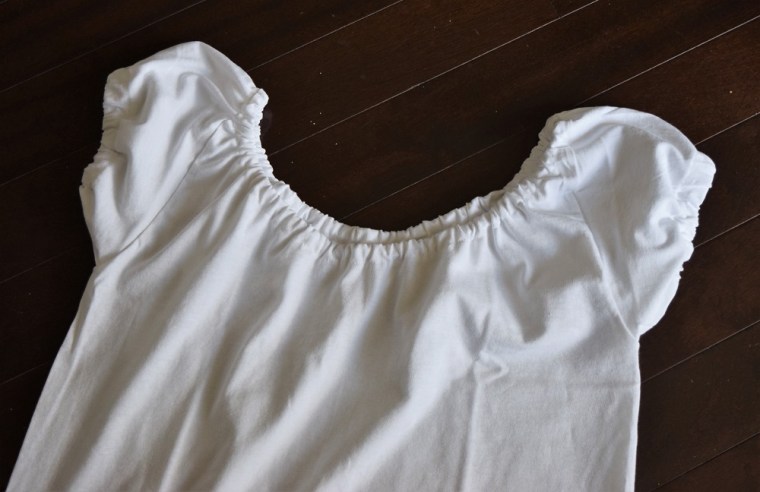 oktoberfest-dirndl-shirt-diy-by-bunny-baubles-3