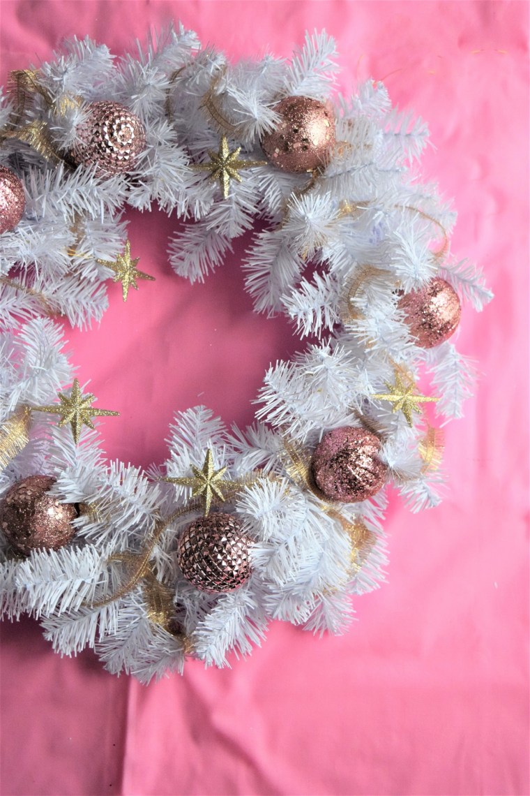 diy-blush-and-gold-wreath-by-bunny-baubles-4