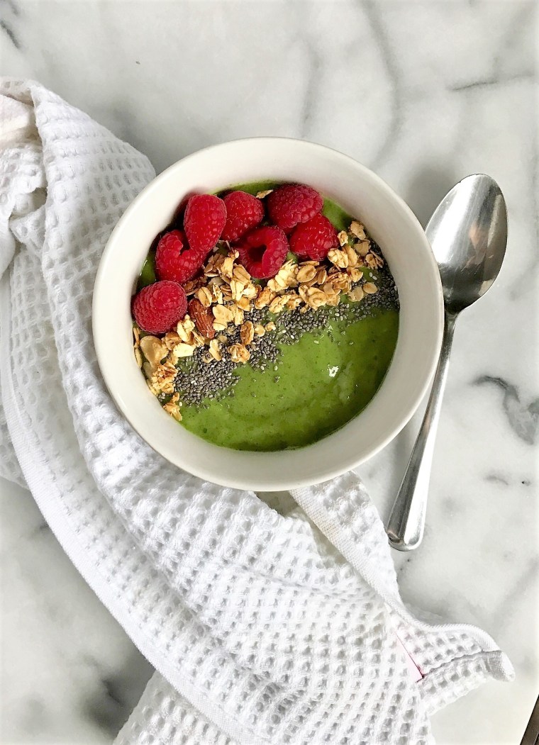 green-smoothie-bowls-by-bunny-baubles-3