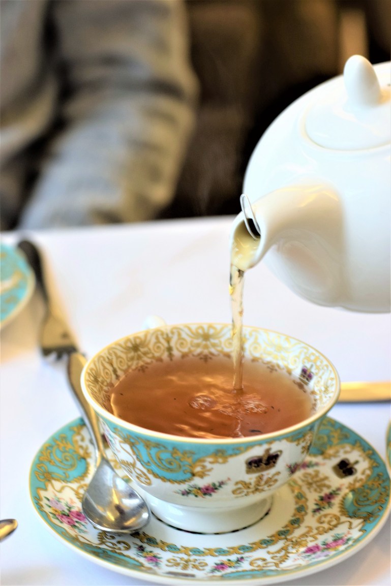 london-travel-tips-by-bunny-baubles-blog-the-orangery-2