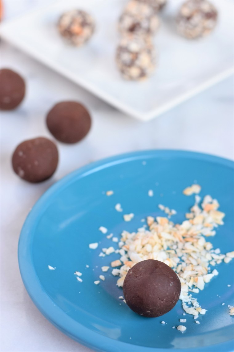 dairy-free-dark-chocolate-whiskey-truffles-by-bunny-baubles-4