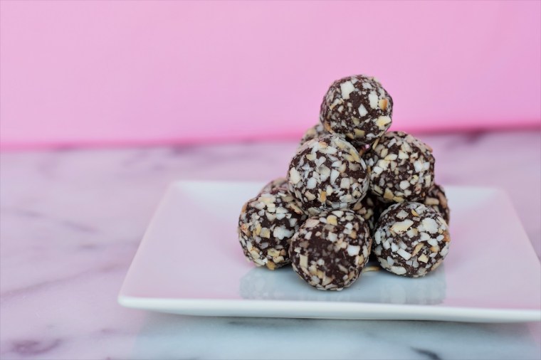 dairy-free-dark-chocolate-whiskey-truffles-by-bunny-baubles-5