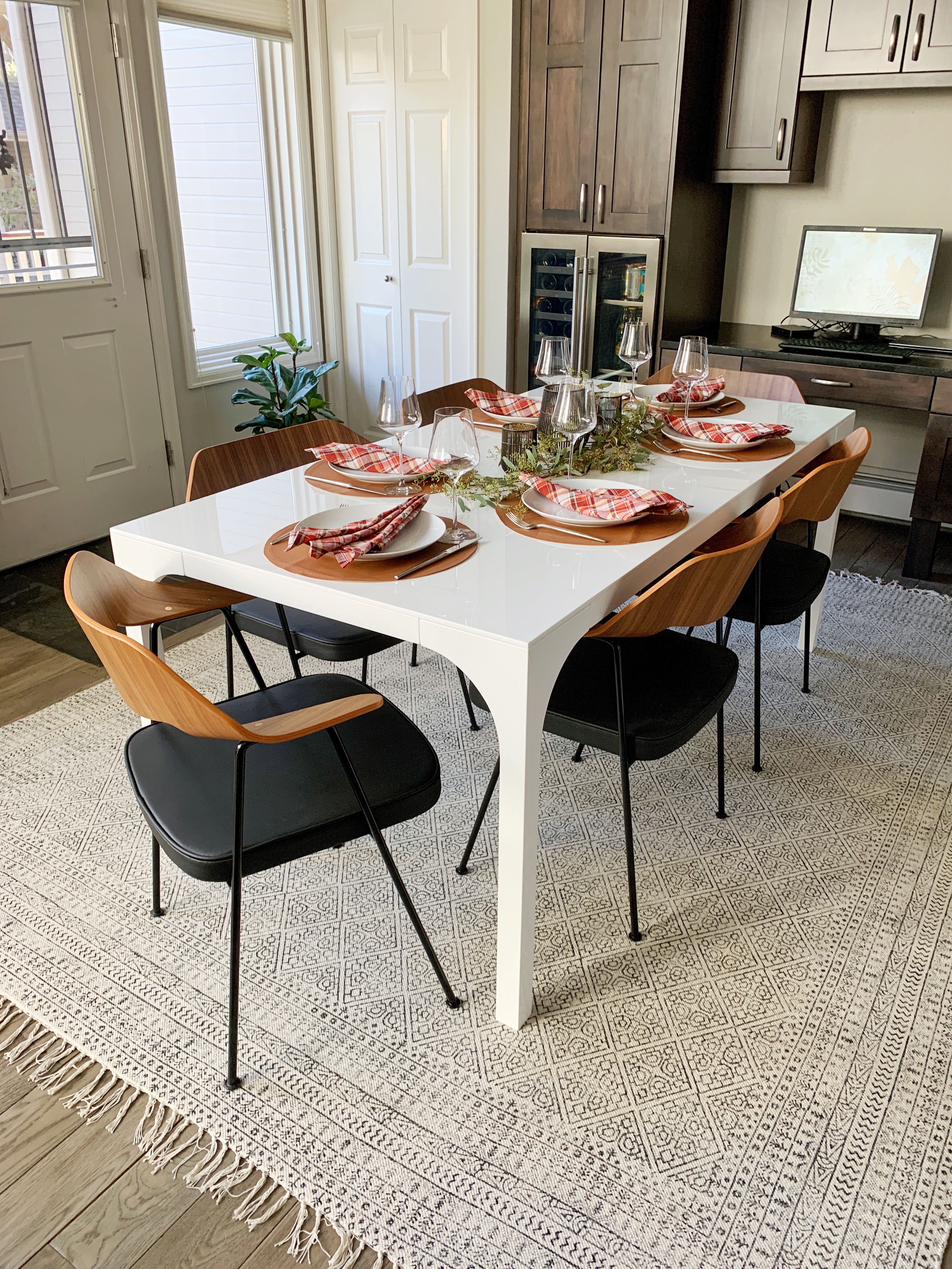 Thanksgiving table decorations